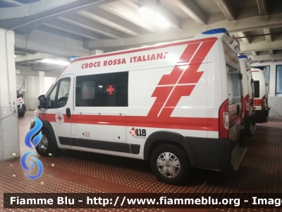 Fiat Ducato X290
Croce Rossa Italiana
Comitato Provinciale di Piacenza
Allestita Vision
CRI 675 AE
Parole chiave: Fiat Ducato_X290 CRI675AE Ambulanza