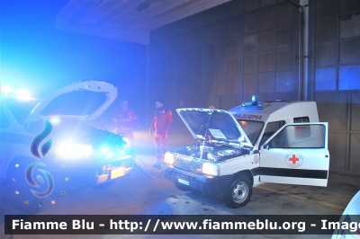 Fiat Panda 4x4 II serie
Croce Rossa Italiana
Comitato di Piacenza
Postazione di Marsaglia (PC)
Allestita Boneschi
Ex Comitato Lipomo (CO)
CRI 13110
Parole chiave: Fiat Panda_4x4_IIserie Ambulanza CRI13110