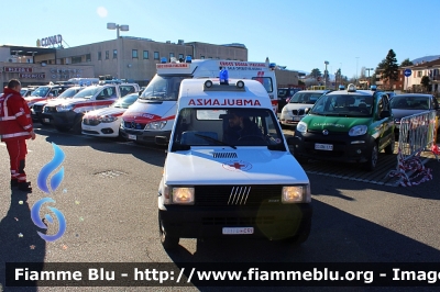 Fiat Panda 4x4 II serie
Croce Rossa Italiana
Comitato di Piacenza
Postazione di Marsaglia (PC)
Allestita Boneschi
Ex Comitato Lipomo (CO)
CRI 13110
Parole chiave: Fiat Panda_4x4_IIserie Ambulanza CRI13110