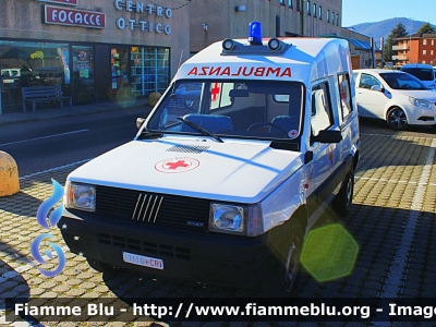 Fiat Panda 4x4 II serie
Croce Rossa Italiana
Comitato di Piacenza
Postazione di Marsaglia (PC)
Allestita Boneschi
Ex Comitato Lipomo (CO)
CRI 13110
Parole chiave: Fiat Panda_4x4_IIserie Ambulanza CRI13110