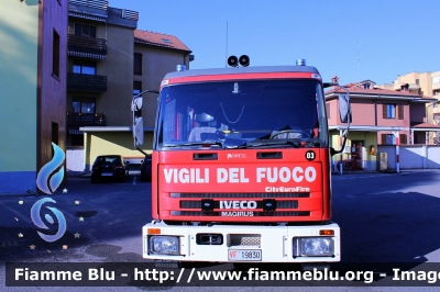 Iveco CityEuroFire 100E21 I serie 
Vigili del Fuoco
Comando Provinciale di Lodi
Distaccamento Volontario di Sant'Angelo Lodigiano (LO)
AutoPompaSerbatoio allestimento Iveco-Magirus
Ricondizionato Divitec
VF 19830
Parole chiave: Iveco CityEuroFire_100E21_Iserie VF19830