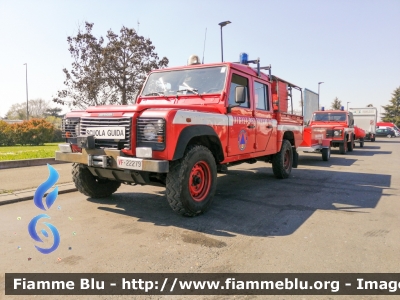 Land Rover Defender 130
Vigili del Fuoco
Comando Provinciale di Piacenza
Polisoccorso acquistato dalla Regione Emilia Romagna
Uso Scuola Guida 
VF 22279
Parole chiave: Land-Rover Defender_130 VF22279 