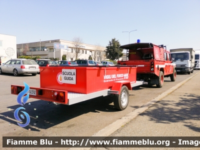 Carrello
Vigili del Fuoco
Comando Provinciale di Piacenza
Nucleo Speleo Alpino Fluviale
Uso Scuola Guida 
VF r 04592
Parole chiave: Carrello VFr04592