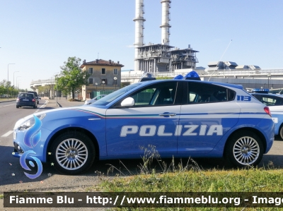 Alfa-Romeo Nuova Giulietta restyle 
Polizia di Stato
Allestimento NCT
Decorazione grafica Artlantis
POLIZIA M6081
Parole chiave: Alfa-Romeo Nuova_Giulietta_restyle POLIZIAM6081 