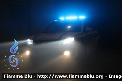 Suzuki Nuova Vitara restyle
Polizia Locale
Consorzio intercomunale
Comune di Casalpusterlengo (LO)
Comune di Somaglia (LO)
Allestita Bertazzoni
POLIZIA LOCALE YA 445 AR
Parole chiave: Suzuki Nuova_Vitara_restyle POLIZIALOCALEYA445AR