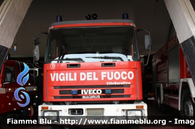 Iveco CityEuroFire 100E21 I serie
Vigili del Fuoco
AutoPompaSerbatoio allestimento Iveco-Magirus
VF 20751
Parole chiave: Iveco CityEuroFire_100E21_Iserie VF20751