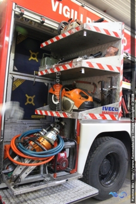 Iveco EuroFire 140E28 4x4 I serie
Vigili del Fuoco
Comando Provinciale Bergamo
Distaccamento Permanente Zogno
AutoPompaSerbatoio Allestita Iveco-Magirus ricondizionata Fortini
VF 22774
Parole chiave: Iveco EuroFire_140E28_4x4_Iserie VF22774