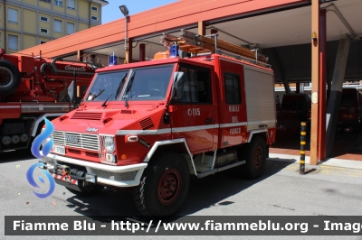 Iveco VM90
Vigili del Fuoco
Comando Provinciale Como
Allestimento Magirus
VF 17938
Parole chiave: Iveco VM90 VF17938