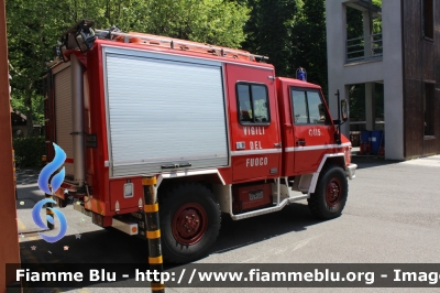 Iveco VM90
Vigili del Fuoco
Comando Provinciale Como
Allestimento Magirus
VF 17938
Parole chiave: Iveco VM90 VF17938