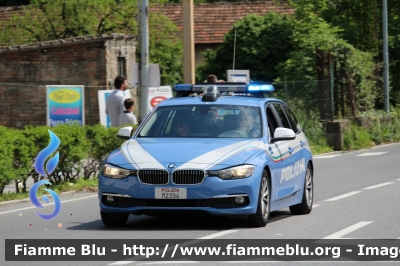 BMW 318 Touring F31 II restyle
Polizia di Stato 
Polizia Stradale
Polizia M2394
Parole chiave: BMW 318_Touring_F31_IIrestyle PoliziaM2394 Giro_D_Italia_2019