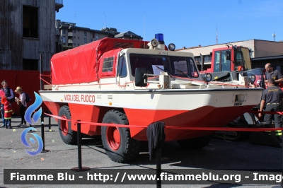 Fiat 6640 AMDS
Vigili del Fuoco
Comando Provinciale di Milano
VF 10524
Parole chiave: Fiat 6640_AMDS VF10524