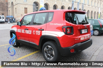 Jeep Renegade
Corpo Nazionale Vigili del Fuoco
Comando Provinciale Verona
VF 28856
Parole chiave: Jeep Renegade VF28856 Festa_Forze_Armate_2017