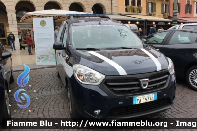 Dacia Dokker
Polizia Locale Verona
Polizia Locale YA197AL
Parole chiave: Dacia Dokker PoliziaLocaleYA197AL Festa_Forze_Armate_2017