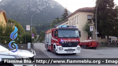 Mercedes-Benz Actros 1841 II serie
Vigili del Fuoco
Comando Provinciale Lecco
AutoPompaSerbatoio allestimento Bai ricondizionata Fortini
VF 23342
Parole chiave: Mercedes-Benz Actros_1841_IIserie VF23342