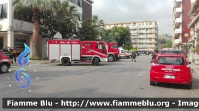 Iveco CityEuroFire 100E21 I serie
Vigili del Fuoco
 Comando Provinciale di Pescara
Distaccamento Permanente di Montesilvano
 AutoPompaSerbatoio allestimento Iveco-Magirus
Parole chiave: Iveco CityEuroFire_100E21_Iserie