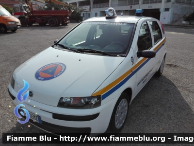 Fiat Punto II serie
Protezione Civile Silvi
Allestita Intav
Parole chiave: Fiat Punto_IIserie