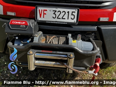 Iveco Daily MUV 4x4 VI serie
Vigili del Fuoco
Comando Provinciale di Parma
Distaccamento Volontario di Borgo Val di Taro
Polisoccorso allestimento Fortini
Fornitura Regione Emilia-Romagna
VF 32215
Parole chiave: Iveco Daily_MUV_4x4_VIserie VF32215