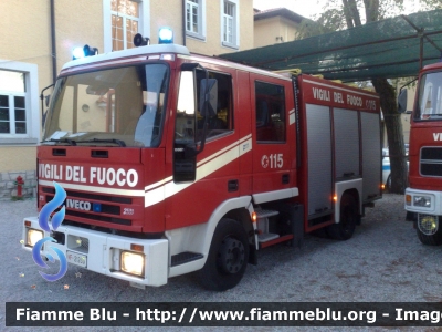 Iveco City2000 100E21 I serie
Vigili del Fuoco
Comando Provinciale di Gorizia
AutoPompaSerbatoio allestimento Iveco-Magirus
VF 21280
Parole chiave: Iveco City2000_100E21_Iserie VF21280