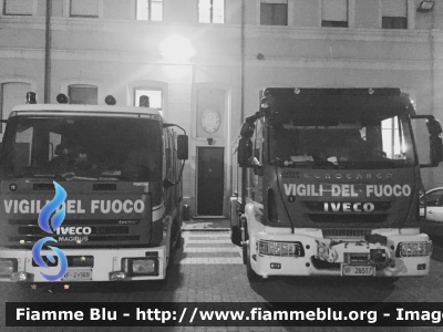 Iveco EuroCargo SuperCity 160E30 III serie
Vigili del Fuoco
Comando Provinciale di Milano
AutoPompaSerbatoio allestimento Iveco-Magirus
VF 26517
Parole chiave: Iveco EuroCargo_SuperCity_160E30_IIIserie VF26517 CityEuroFire_100E21_Iserie VF21969