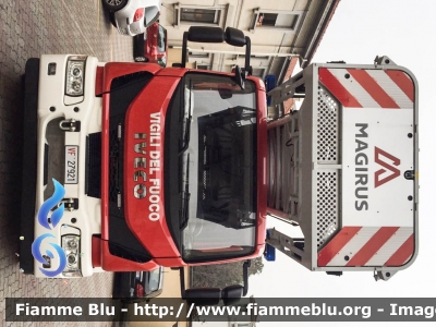 Iveco EuroCargo 180E32 IV serie
Vigili del Fuoco
Comando Provinciale di Milano
Distaccamento Cittadino Sardegna
AutoScala M39L da 39 metri allestimento Magirus
VF 27921
Parole chiave: Iveco EuroCargo_180E32_IVserie VF27921