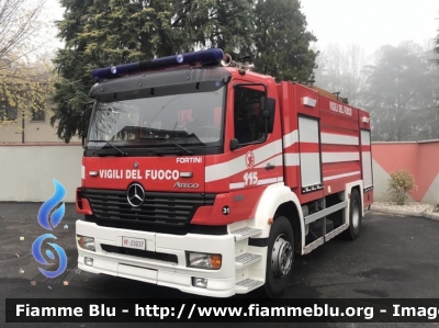 Mercedes-Benz Atego 1828 I serie
Vigili del Fuoco
Comando Provinciale di Milano
Distaccamento Volontario di Inveruno (MI)
AutoBottePompa allestimento Scelza
Ricondizionata Fortini 
VF 23237
Parole chiave: Mercedes_Benz Atego_1828_Iserie VF23237