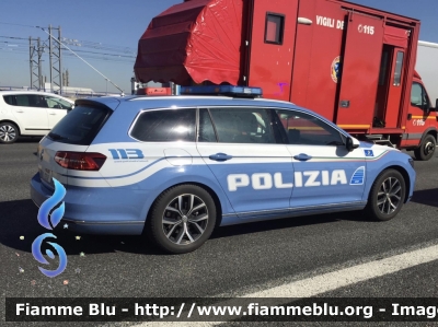 Volkswagen Passat Variant VIII serie
Polizia di Stato
Polizia Stradale in servizio sulla rete autostradale SATAP
POLIZIA M2992
Parole chiave: Volkswagen Passat_Variant_VIIIserie POLIZIAM2992