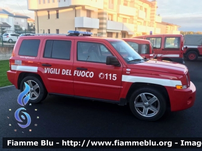 Jeep Patriot
Vigili del Fuoco
Comando Provinciale di Treviso
Allestimento Futura Veicoli Speciali
VF 28017
Parole chiave: Jeep Patriot VF28017 Inaugurazione_Caserma_VVF_Vittorio_Veneto_2018