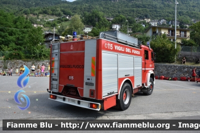 Iveco 180-24
Vigili del Fuoco
Comando Provinciale di Sondrio
Distaccamento Volontario di Tresivio
Allestimento Baribbi
VF 15583
Parole chiave: Iveco 180-24 VF15583