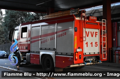 Volvo FL 290 IV Serie
 Vigili del Fuoco
Comando Provinciale di Napoli
AutoPompaSerbatoio allestimento BAI
VF 27342
Parole chiave: Volvo FL_290_IVSerie VF27439 VF27432