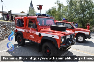 Land Rover Defender 90 
Vigili del Fuoco
Comando Provinciale di Sondrio
Distaccamento Volontario di Tresivio
VF 28316
Parole chiave: Land-Rover Defender_90  VF28316