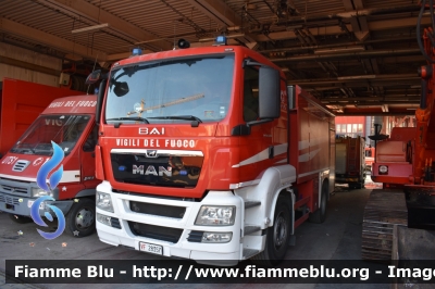 Man TGS 18.320 I serie
Vigili del Fuoco
Comando Provinciale di Napoli
AutoBottePompa Allestimento Bai
VF 28357
Parole chiave: Man TGS_18.320_Iserie VF28357