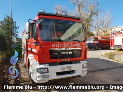 Man TGM 15.250 II serie
Vigili del Fuoco
Comando provinciale di Napoli
Allestimento BAI
VF 29320
Parole chiave: Man TGM_15.250_IIserie VF29320