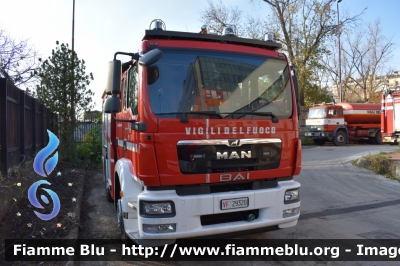 Man TGM 15.250 II serie
Vigili del Fuoco
Comando provinciale di Napoli
Allestimento BAI
VF 29320
Parole chiave: Man TGM_15.250_IIserie VF29320