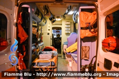 Fiat Ducato X250
CTS Ambulanze Milano
Ambulanza 526 
Allestita Oregon 
- Vano Sanitario -

Parole chiave: Fiat Ducato_X250 Ambulanza