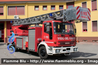 Iveco EuroFire 150E27 I Serie
Vigili del Fuoco
Comando Provinciale di Milano
Distaccamento Volontario di Magenta
AutoScala allestimento Iveco-Magirus
Ricondizionata Fortini 
VF 28381
Parole chiave: Iveco EuroFire_150E27_I_Serie VF28381