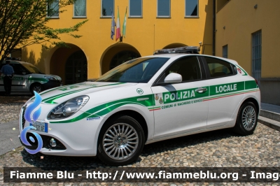 Alfa Romeo Giulietta
Polizia Locale
Comuni di Macherio e Sovico
Auto 3
Allestita Bertazzoni 
POLIZIA LOCALE YA 521 AF
Parole chiave: Alfa_Romeo Giulietta POLIZIA_LOCALE YA521AF