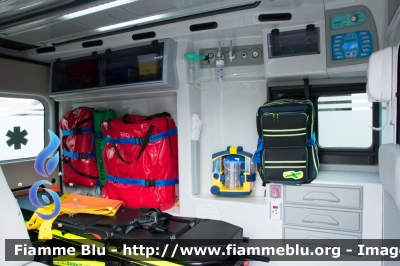 Fiat Ducato X290
AVPS Vimercate
Ambulanza 43
Allestita Vision
Parole chiave: Fiat Ducato_X290 Ambulanza