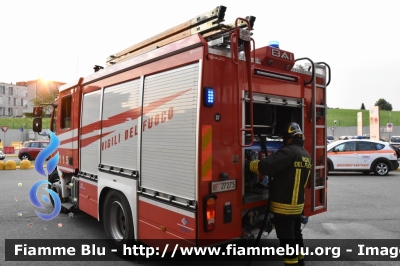 Volvo FL 290 IV Serie
Vigili del Fuoco
Comando Provinciale di Milano
Distaccamento di Monza
AutoPompaSerbatoio allestimento BAI
VF 25275
Parole chiave: Volvo FL_290_IVserie VF25275