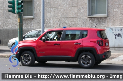 Jeep Renegade
Vigili del Fuoco
Comando Provinciale di Milano
VF 27777

Parole chiave: Jeep Renegade VF27777