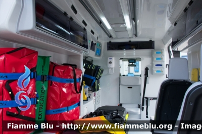 Fiat Ducato X290
AVPS Vimercate
Ambulanza 43
Allestita Vision
Parole chiave: Fiat Ducato_X290 Ambulanza