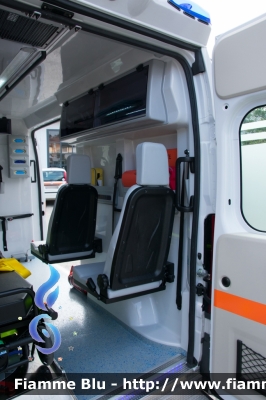 Fiat Ducato X290
AVPS Vimercate
Ambulanza 43
Allestita Vision
Parole chiave: Fiat Ducato_X290 Ambulanza