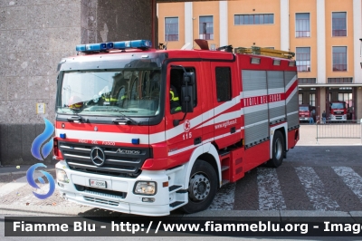 Mercedes-Benz Actros 1841 II serie
Vigili del Fuoco
Comando Provinciale di Milano
AutoPompaSerbatoio allestita BAI
VF 22590
Parole chiave: Mercedes-Benz Actros_1841_II_serie VF22590