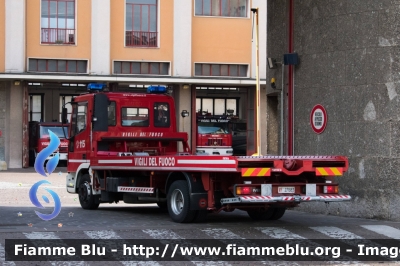 Iveco EuroCargo 100E21 I serie
Vigili del Fuoco
Comando Provinciale di Milano
Officina di via Messina
Allestimento Isoli
VF 27683
Parole chiave: Iveco EuroCargo_100E21_Iserie VF27683