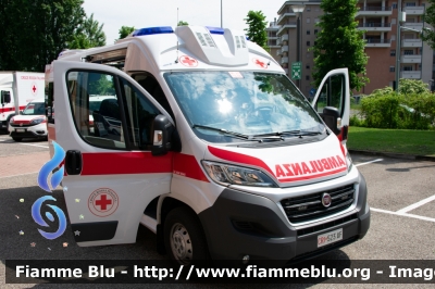 Fiat Ducato X290
Croce Rossa Italiana
Comitato Locale Area Sud Milanese
MI 13-88
Allestita Alessi e Becagli
CRI 523 AF
Parole chiave: Fiat Ducato_X290 Ambulanza CRI523AF