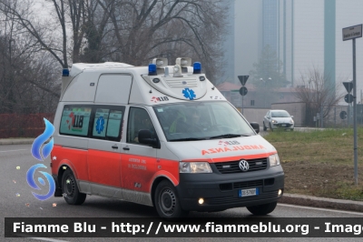 Volkswagen Transporter T5
118 Bologna Soccorso
AUSL Bologna
Ambulanza "BO0852"
Allestita Aricar
Parole chiave: Volkswagen Transporter_T5 Ambulanza