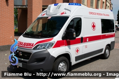 Fiat Ducato X290
Croce Rossa Italiana
Comitato Locale Area Sud Milanese
MI 13-88
Allestita Alessi e Becagli
CRI 523 AF
Parole chiave: Fiat Ducato_X290 Ambulanza CRI523AF