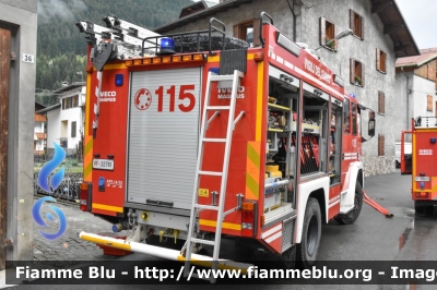 Iveco EuroFire 140E28 4X4 I Serie
Vigili del Fuoco
Comando Provinciale di Sondrio 
Distaccamento di Valdisotto
AutoPompaSerbatoio allestimento Magirus
VF 22761
Parole chiave: Iveco EuroFire_140E28_4X4_I_Serie VF22761