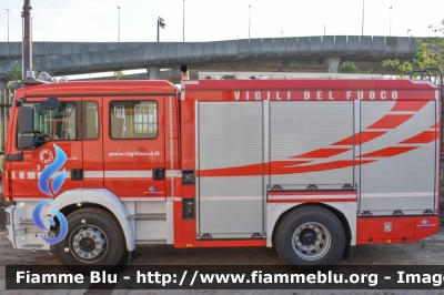 Man TGM 15.250 II Serie
Vigili del Fuoco
Comando Provinciale di Napoli
AutoPompaSerbatoio allestimento BAI
VF 29320
Parole chiave: Man TGM_15.250_IISerie