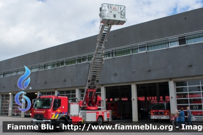 Renault D15 320
Koninkrijk België - Royaume de Belgique - Königreich Belgien - Belgio
Brandweer Gent
AL 419-338
AutoScala M32L-AT allestimento Magirus
Parole chiave: Renault D15_320