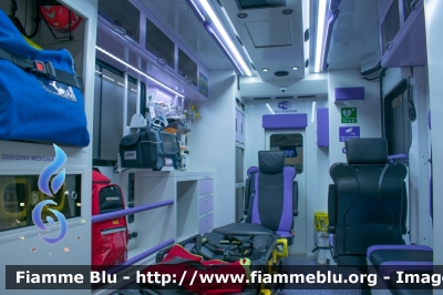 Mercedes-Benz Sprinter III Serie Restyle
Castellazzo Soccorso Onlus
Ambulanza 57
Allestita Mariani Fratelli
- Vano Sanitario - 
Parole chiave: Mercedes-Benz Sprinter_III_Serie_Restyle Ambulanza